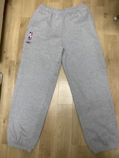 【激レア/XL】リーボック×NBA 刺繍ロゴ スウェットパンツ グレー 裏起毛のサムネイル