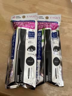ファシオ パワフルカール マスカラ (ボリューム)のサムネイル