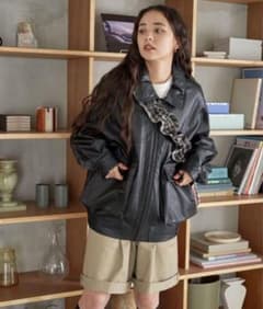 サ*藤様 ブラックレザージャケット オーバーサイズのサムネイル