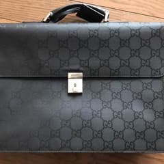 Gucci グッチ ビジネスバッグ tumi ハリバートン ヴィトン ブルガリのサムネイル