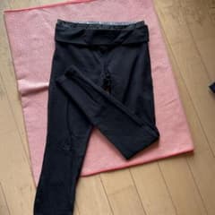 Forever 21 ヨガレギンス　ヨガウェア　トレーニングウェアのサムネイル