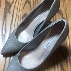 Charles & Keith グリッターパンプス ブライダルシューズのサムネイル