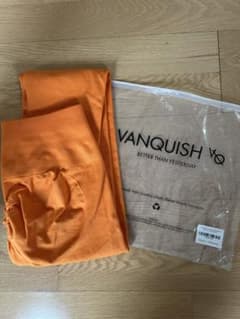 Mishika 様専用　VANQUISH レギンス Sのサムネイル