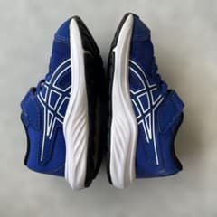 asics キッズ　スニーカー　13センチのサムネイル
