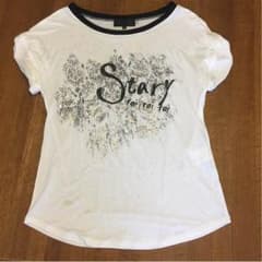 【アンタイトル】半袖キレイ目プリントTシャツのサムネイル
