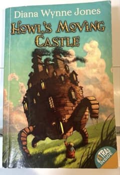 ハウルの動く城　Howl's Moving Castle 洋書 ペーパーバックのサムネイル