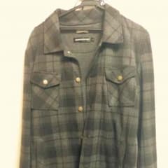 黒ジャケットのサムネイル