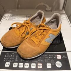 New Balance スニーカー イエローのサムネイル