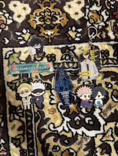 Acrylic keychain set of 6 (5 Jujutsu Kaisen, 1 Tokyo Revengers)