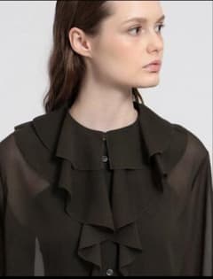 美品！theory luxe完売 フリルブラウス セオリーリュクスのサムネイル