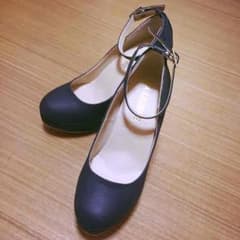 ヒールパンプスのサムネイル