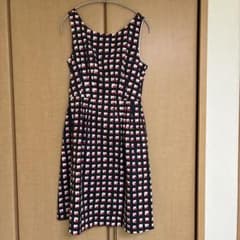 kate spade ノースリーブ 膝丈ワンピース 総柄 ネイビーのサムネイル