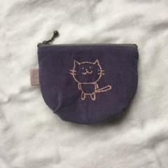 ハンドメイド まんまるネコのポーチのサムネイル