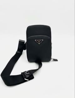 PRADA サフィアーノレザー ショルダーバッグ ブラック