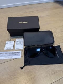 DOLCE & GABBANA ブラック サングラスのサムネイル