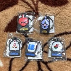 ガンダム40周年記念】ヘッドフィギュア5種キーホルダー - メルカリ