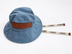 LOEWE ロエベ デニム バケットハット レザーパッチ ストラップ付のサムネイル