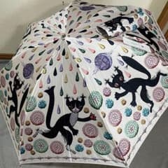 新品 クラウスハーパニエミ 可愛い猫しずくプリント折り畳み傘 - メルカリ