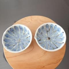 砥部焼　青い花模様陶器2個セットのサムネイル