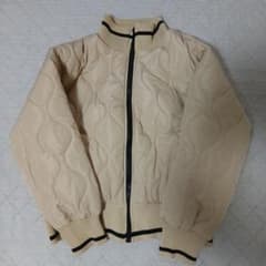 新品未使用アウター　ダウン　ジャンパーのサムネイル