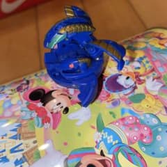 爆丸 ブルー ゴールド 変形フィギュアのサムネイル