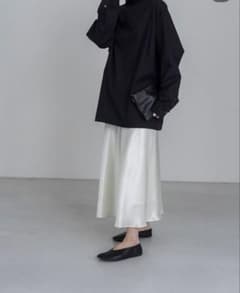 digne satin flare skirt ・ディニュサテンフレアスカート digne satin flare skirt ・ディニュサテンフレアスカート - メルカリ