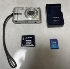 【良品】Panasonic LUMIX DMC-FS1 シルバー (動作確認済)のサムネイル