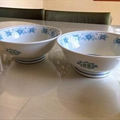 上品なラーメン鉢のサムネイル