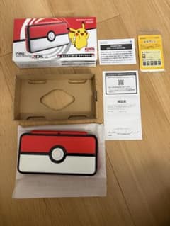 Newニンテンドー2DS LL モンスターボールエディション 本体のサムネイル