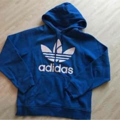 adidas パーカーのサムネイル