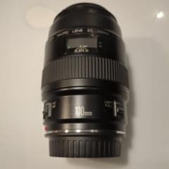 Canon EF 100mm f/2.8 マクロレンズのサムネイル