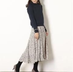 アプワイザーリッシェ♡パール付スウェットプルオーバーのサムネイル