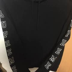 supreme パーカーのサムネイル