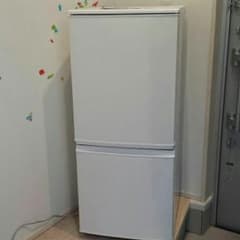 シャープ冷蔵庫　137L・2ドアのサムネイル