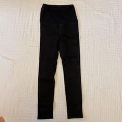 ユニクロ マタニティパンツ マタニティデニム　黒のサムネイル