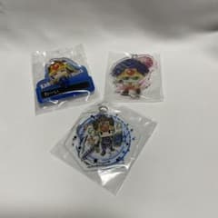 コンパス かけだし勇者アクリルキーホルダー 3点セット - メルカリ