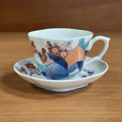 伊万里焼 畑萬陶苑 鍋島 桃文 木瓜珈琲碗皿☆ - メルカリ