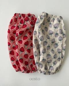 aosta いちご柄 かぼちゃパンツのサムネイル