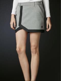 美品★【デサント】ヘリンボーンスカートのサムネイル