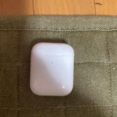 Apple 純正 AirPodsケースのみのサムネイル