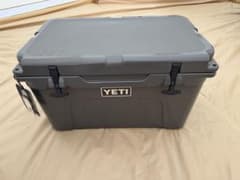 れ様専用　YETI TUNDRA45 チャコール イエティ タンドラ45のサムネイル