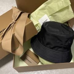 Burberry ナイロンリバーシブルバケットハットのサムネイル