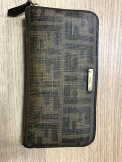 長財布のサムネイル