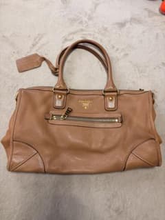 PRADA ブラウンレザーハンドバッグのサムネイル