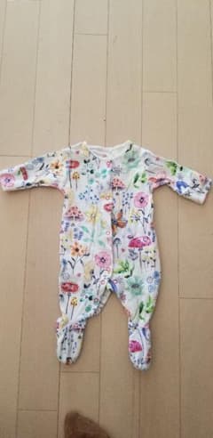 nextbaby新生児　足つきロンパースのサムネイル
