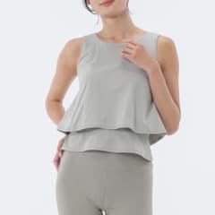 SUKALA】新品 カップ付きフレアタンクトップ - メルカリ