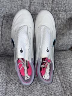 ジャンク品 Nike Tiempo 左27.5㎝ 右27㎝ ジャンク品 Nike Tiempo 左27.5㎝ 右27㎝ - メルカリ