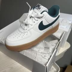 ナイキ エアフォースワン25.5cm NIKEのサムネイル
