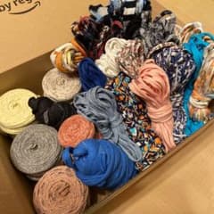 【最終お値下げ】ズパゲッティ未使用品❤︎残り糸セットのサムネイル