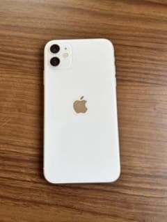 iPhone 11 ホワイト 128 GB Softbankのサムネイル